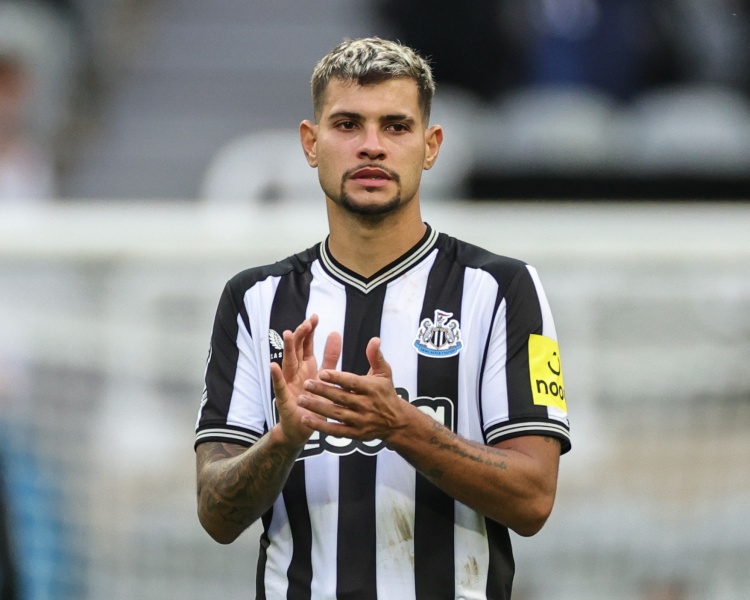 吉马良斯：伊萨克正经历一些困难时刻 纽卡仍在市场上寻找新选择